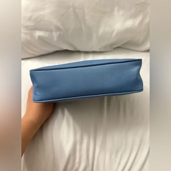 Prada Re-edition - Picture 5 of 16